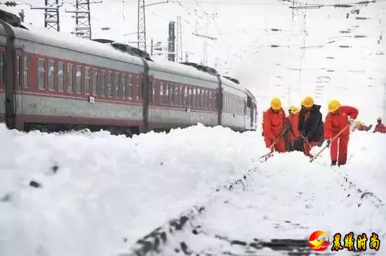 全省共计有50个气象台站的最大积雪深度达到或突破当地的观测纪录