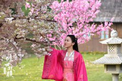 贡米《倾世妖颜》为戏飙泪不停眼睛险受伤