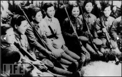 二战女兵那些事：苏联真上阵 日本不是炮灰就是