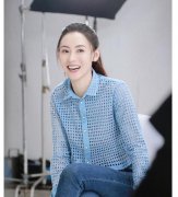 张柏芝为某品牌拍摄的宣传片 张柏芝扎马尾清纯如少女