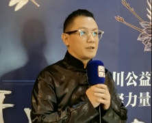 冬至“花正开”丨新年福利 李宇春、霍尊、阿兰的祝福正向你靠近